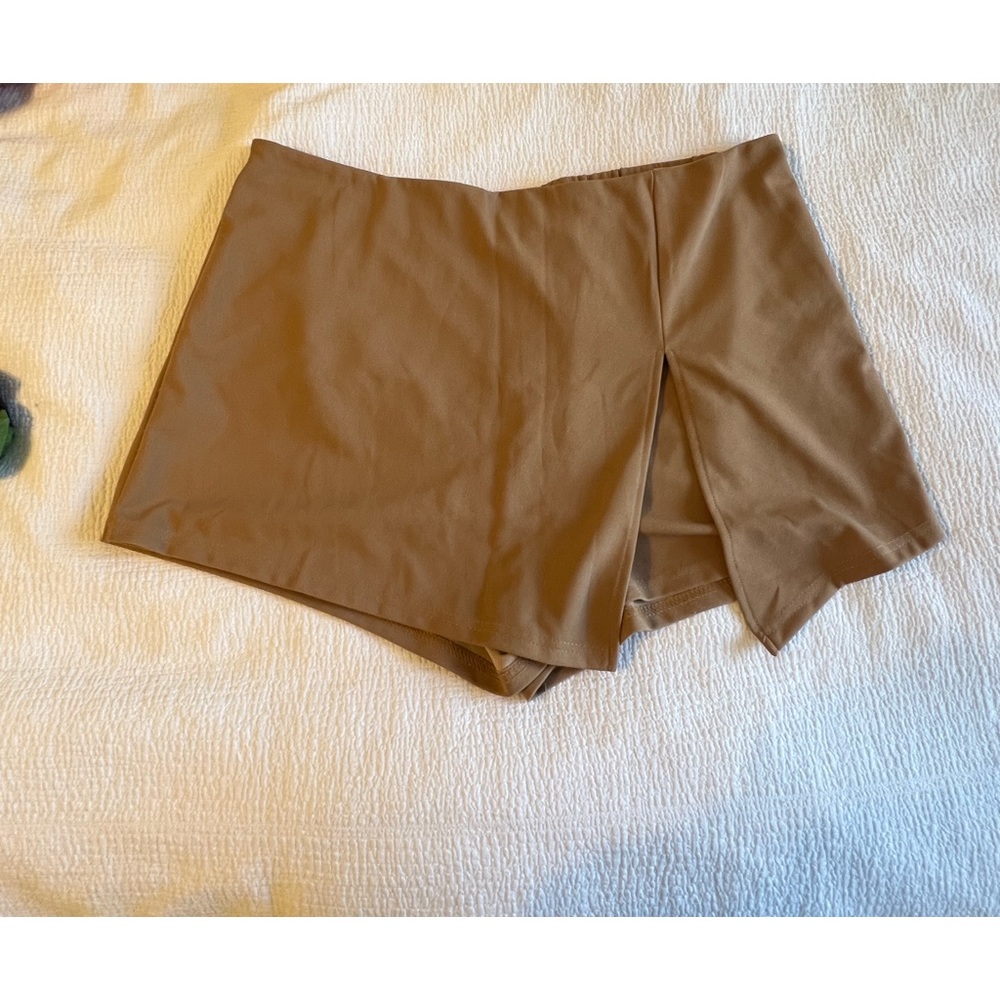 SHEIN Brown Skorts with Tailored Look and Smooth Finish